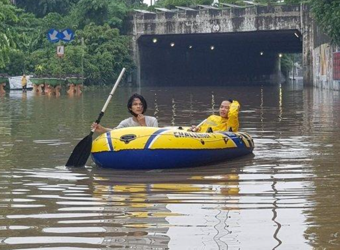 terowongan-di-cawang-banjir