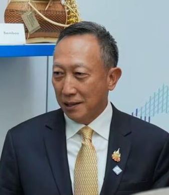 wamen-thailand-mundur-usai-dituduh