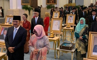 media-asing-soroti-gelar-pahlawan-nasional-soeharto