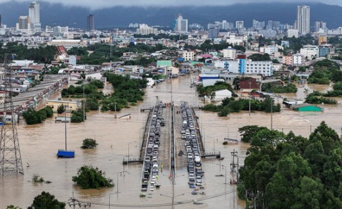 banjir-besar-terjadi-di-perbatasan-thailand-malaysia